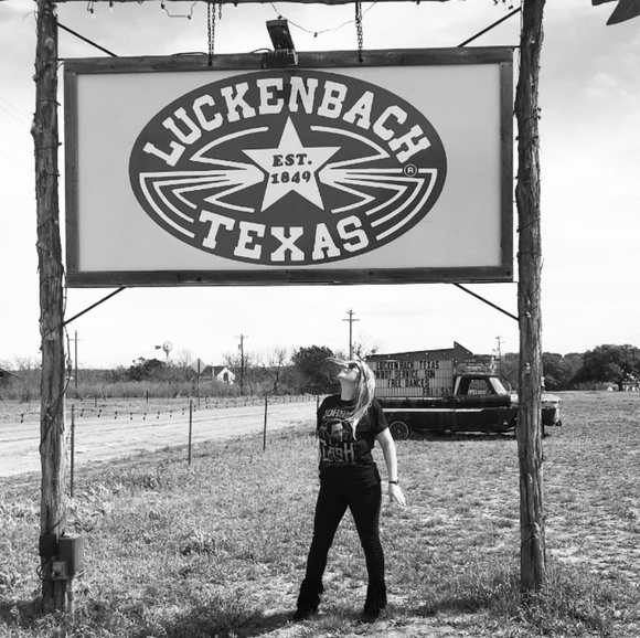 •Posher Lyndsay• - Picture 3 of 7